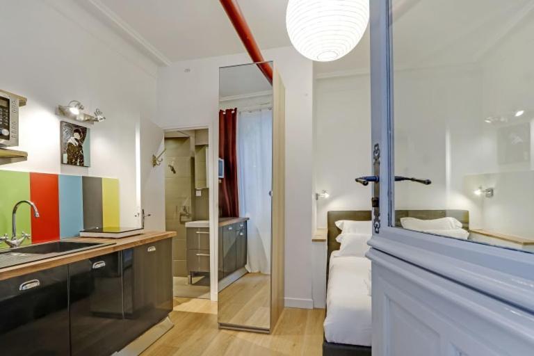 A Sweet Studio In Montparnasse - Boulevard Du Montparnasse Париж Экстерьер фото