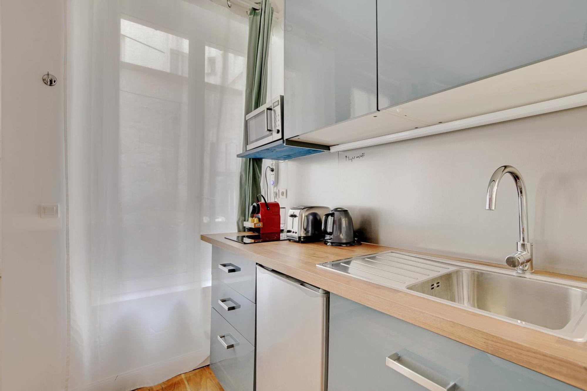 A Sweet Studio In Montparnasse - Boulevard Du Montparnasse Париж Экстерьер фото
